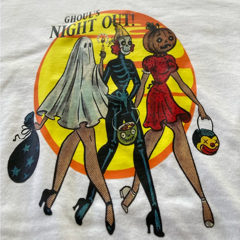 Ghouls Night Out! Trick O Treat Women’s Tee Size Juniors M NWT